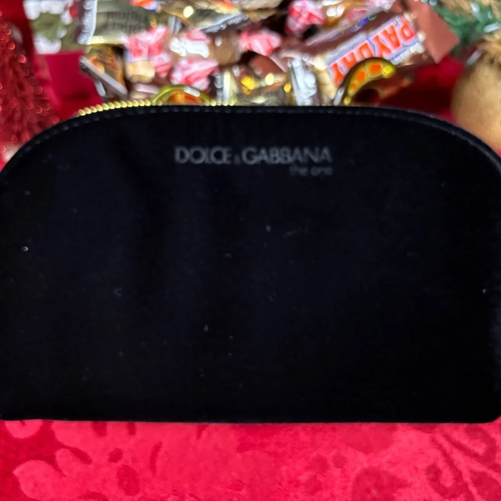 DOLCE and GABBANA small Pouch Trousse - Picture 3 of 7